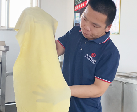 豆皮機(jī)制作豆皮方法 豆皮機(jī)制作豆皮方法